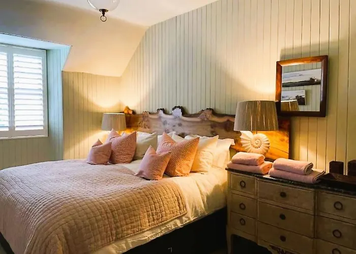 Reidochie Stables Luxury Haven Overlooking Garden